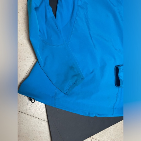 Women’s Columbia Blue Hooded Rain Jacket, XS - Picture 5 of 13